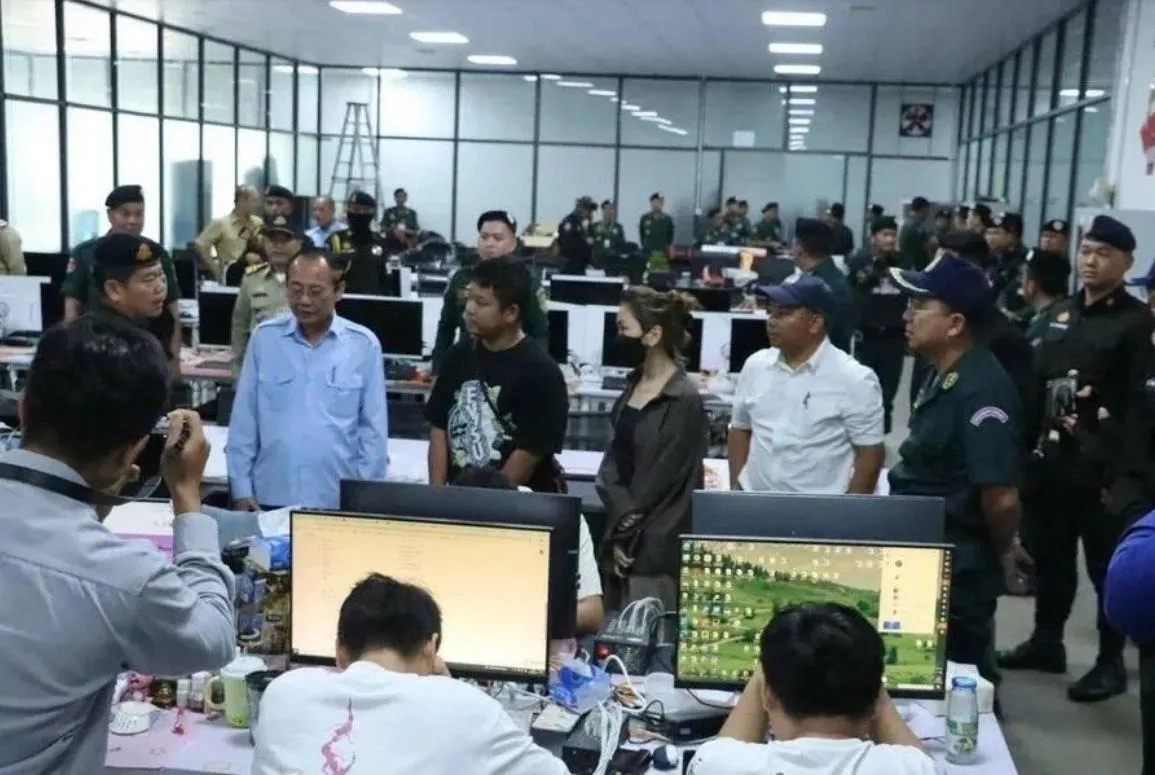 Campuchia bàn giao 161 công dân Việt Nam sau đợt truy quét lừa đảo trực tuyến