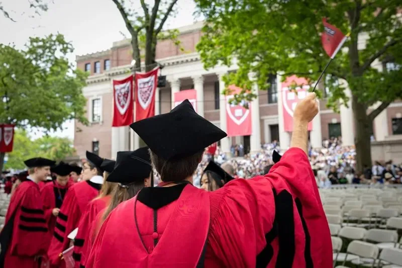 Nhà Trắng giảm tuyển sinh quốc tế tại Harvard, Thẩm phán liên bang ra lệnh ngăn chặn