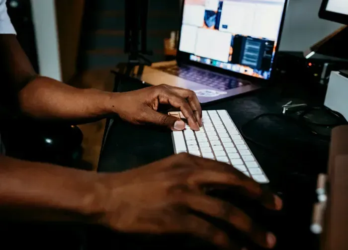 H&agrave;ng ngh&igrave;n nạn nh&acirc;n bu&ocirc;n người bị &eacute;p trở th&agrave;nh &ldquo;c&ocirc;ng cụ&rdquo; lừa đảo online 