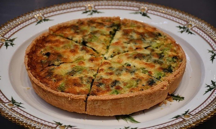 Món bánh tart đăng quang của Vua và Hoàng hậu Anh Món bánh tart đăng quang của Vua và Hoàng hậu Anh